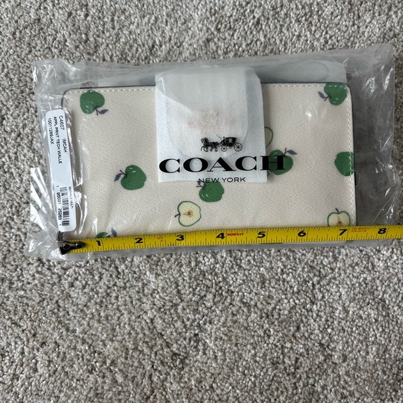 Coach Apple Print Tech Wallet Wristlet White Green Mulipocket Designer Gold - Picture 8 of 8